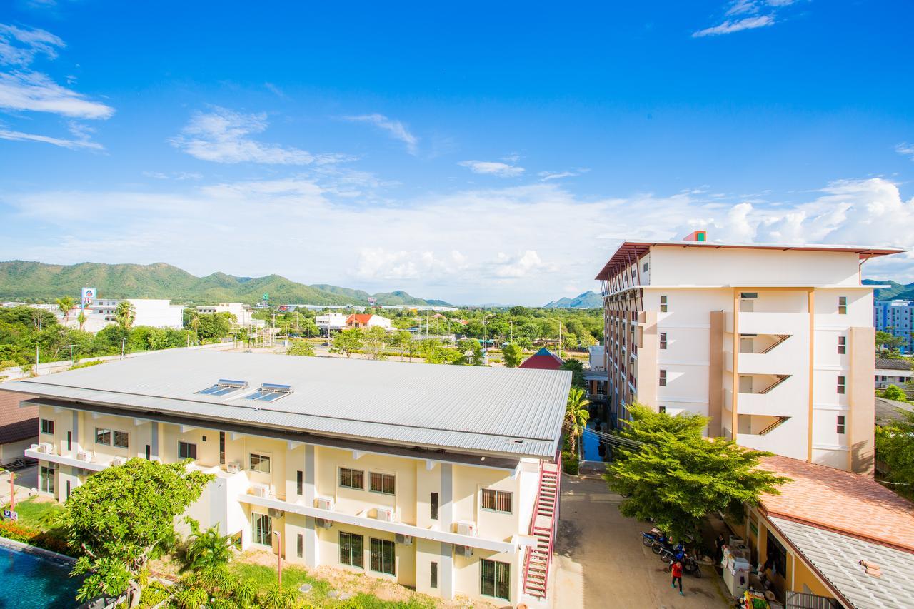Hotel Kanokan 3*